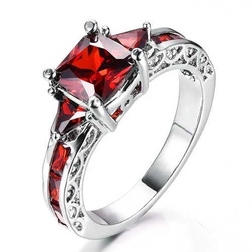 Princess cut garnet ruby - cut,