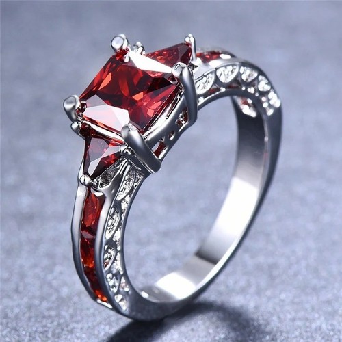 Princess cut garnet - princess,